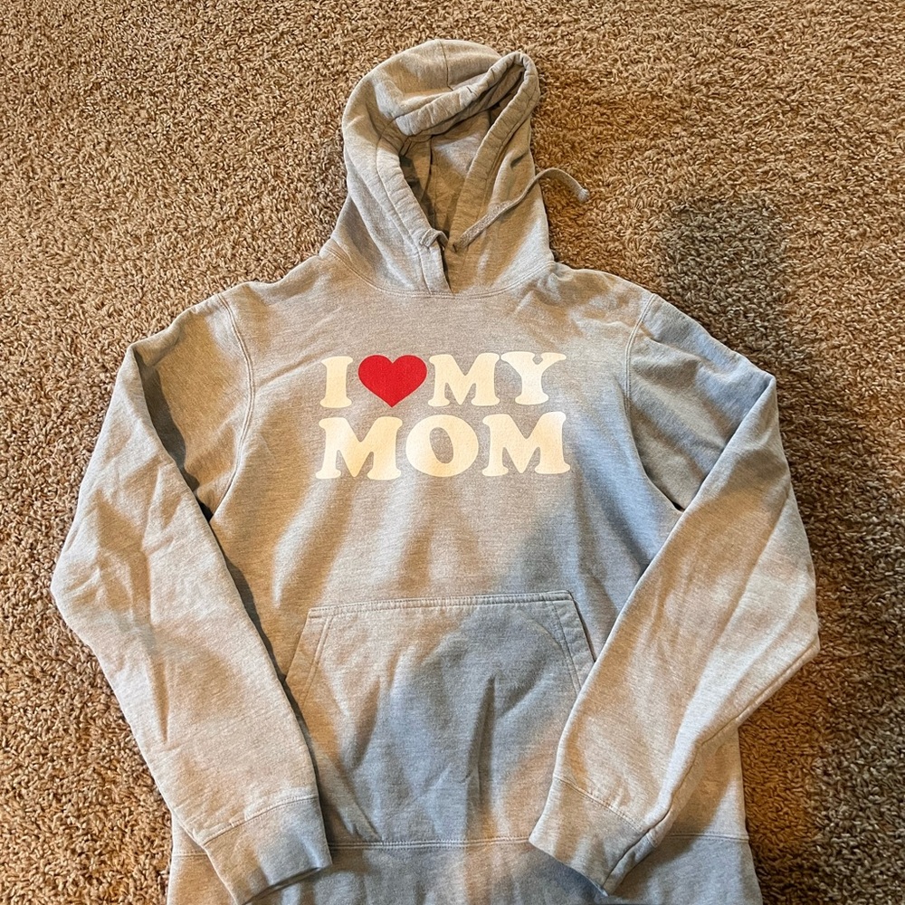 Gray 'I Love My Mom' Hoodie - Men’s Medium
